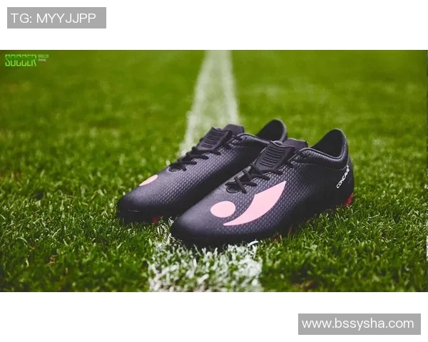 足球鞋的英语名称及其在比赛中的重要性分析